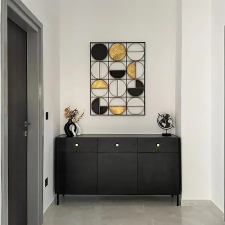 4 Bedroom Luxurious In *