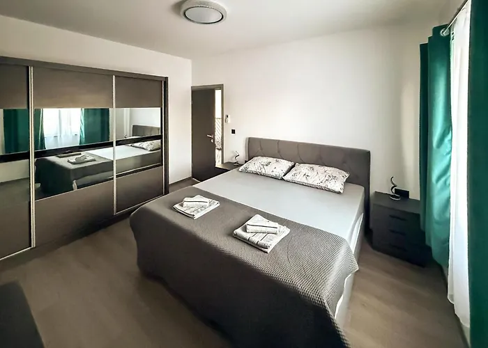 4 Bedroom Gorgeous In *